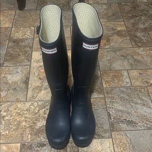 HUNTER ORIGINAL TALL WELLIES IN NAVY